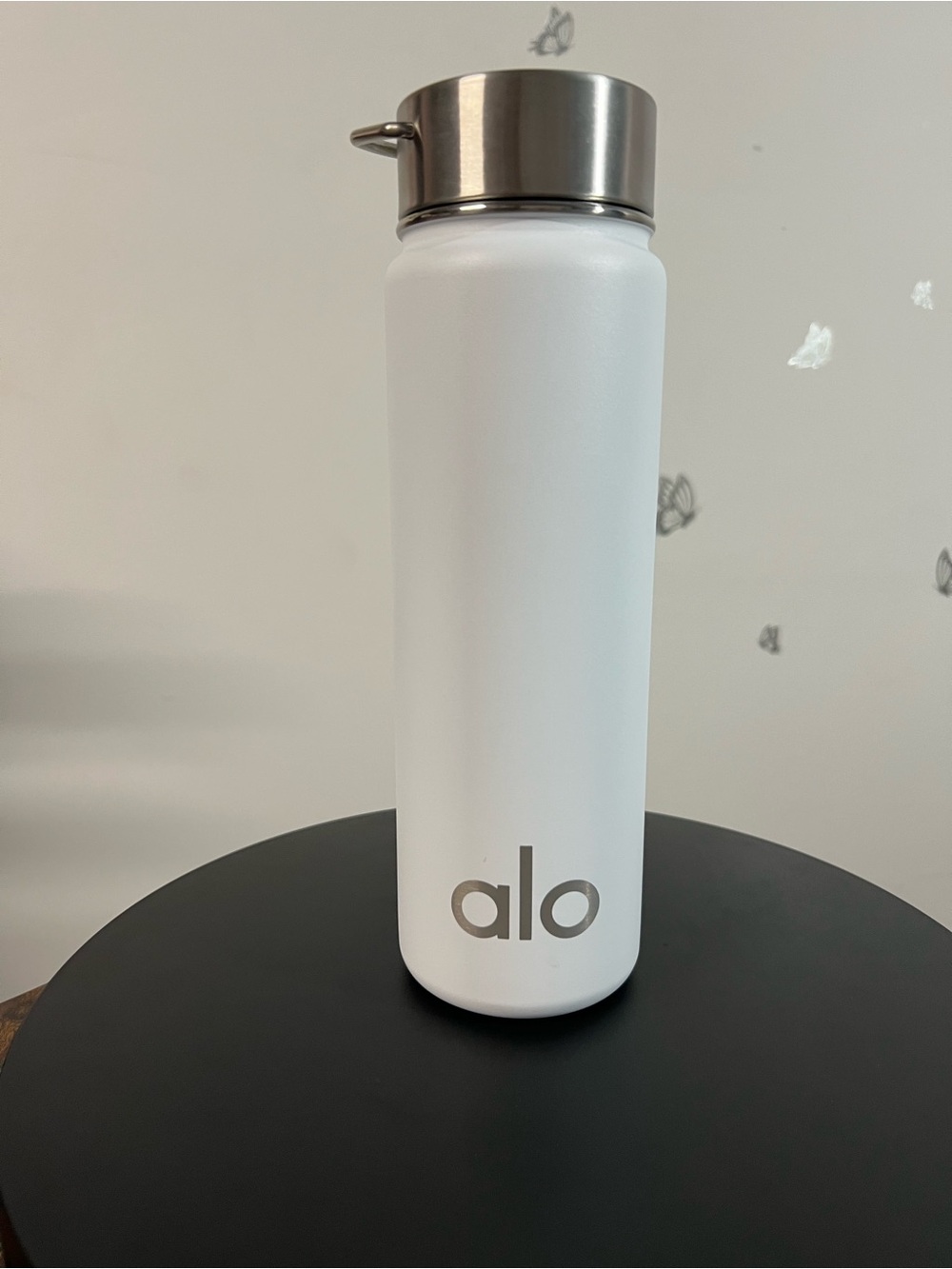 ALO Yoga White Stainless Steel Water Bottle with Silver Cap